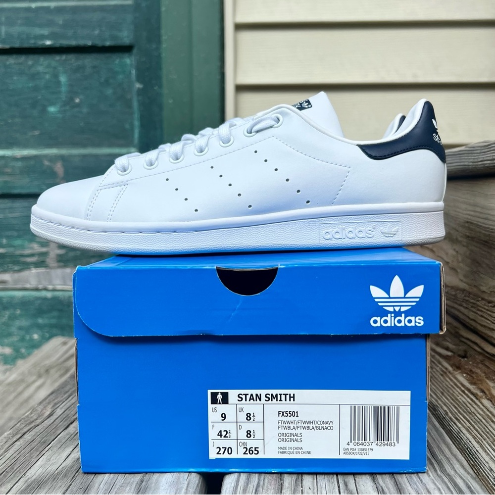 Adidas Stan Smith Sneakers - White/Navy - Men’s Size 9